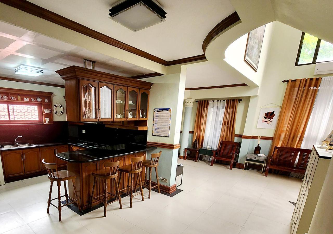 Leynes Taal Lake Resort And Hostel Tanauan  Esterno foto